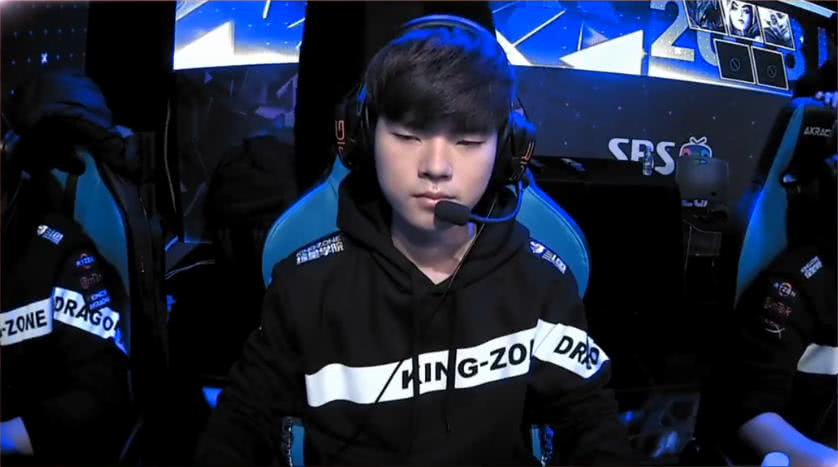 也反映了球 也反映了球