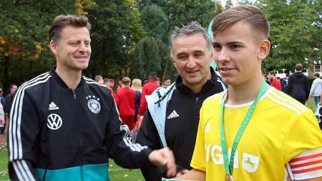 攻防两端都 攻防两端都