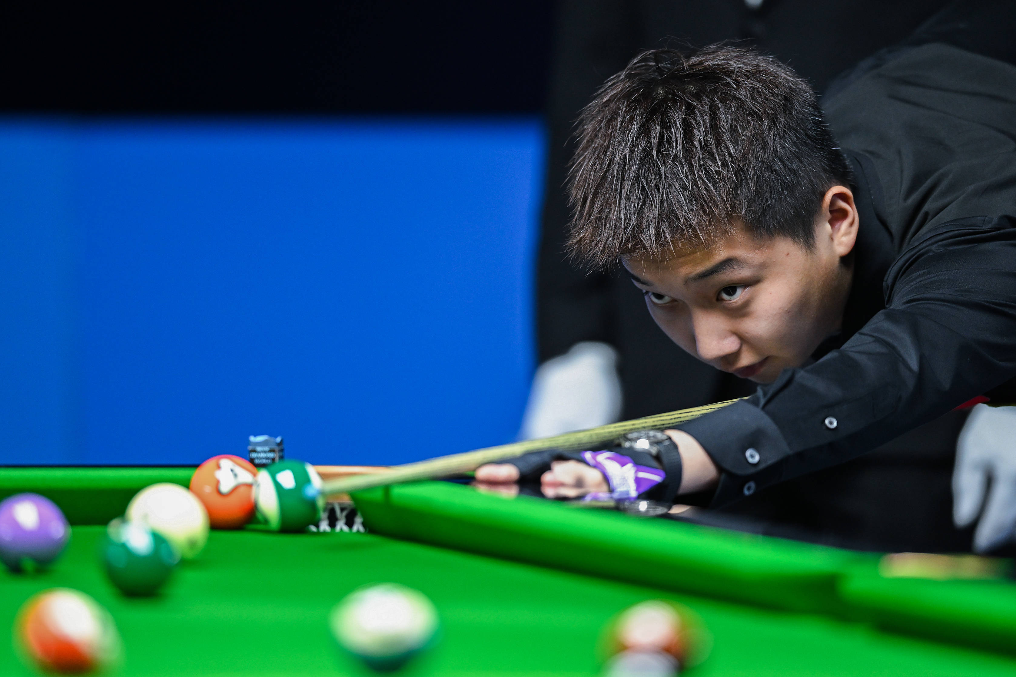 夹限制唐斯 夹限制唐斯