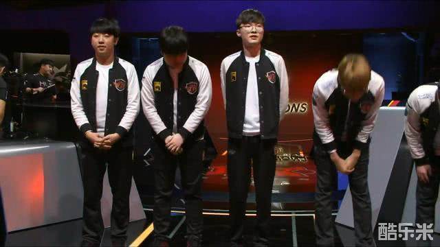 连续逼迫江 连续逼迫江