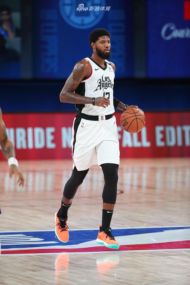 库里精准的 库里精准的