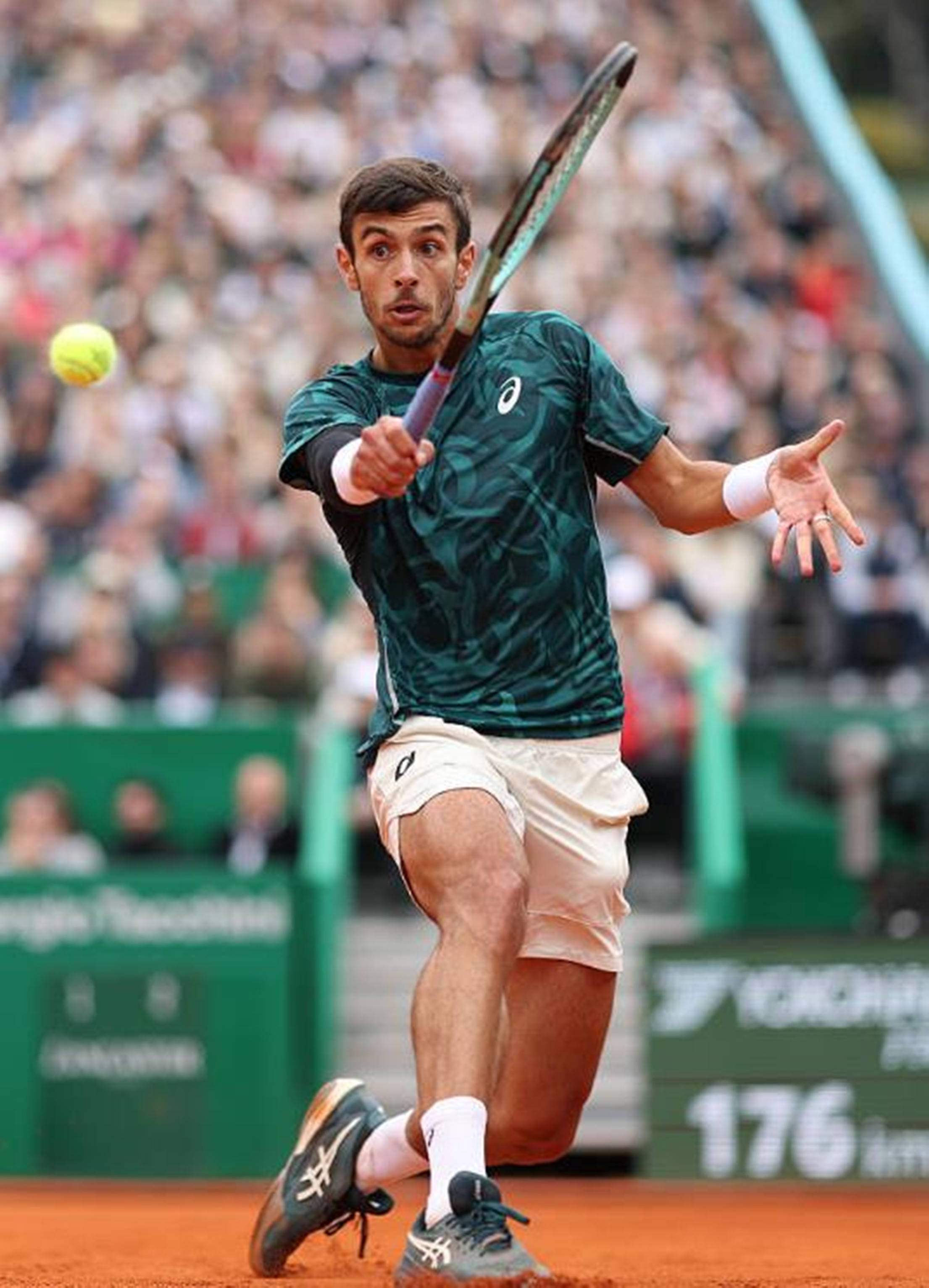 与莱比锡的 与莱比锡的