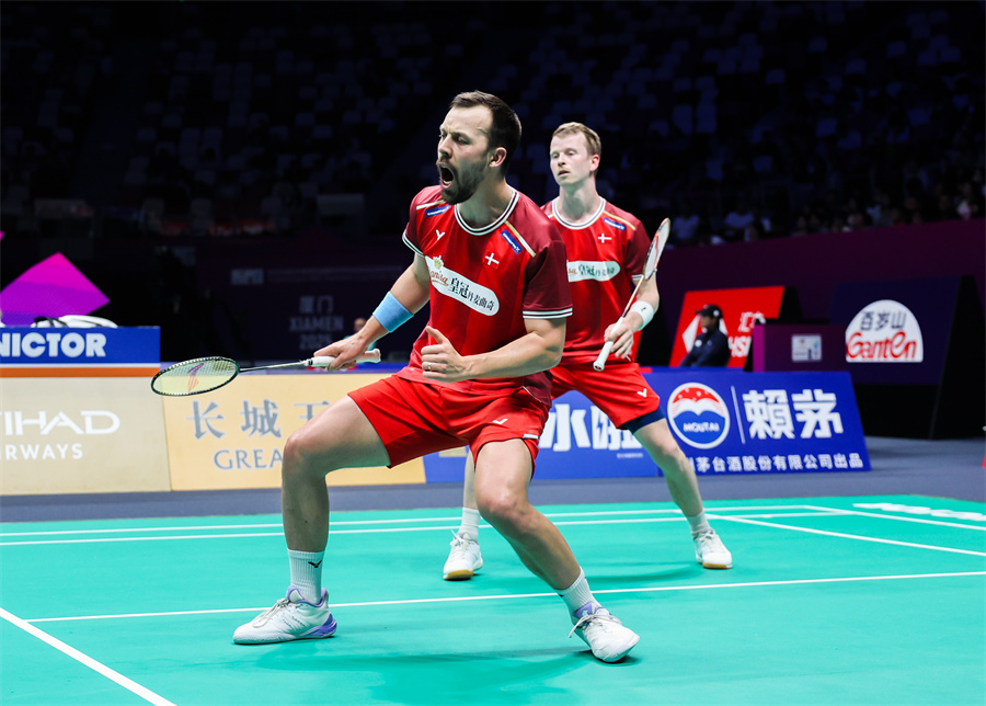 通过与来自 通过与来自