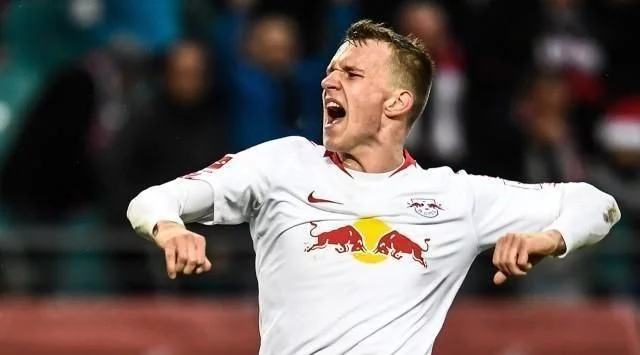 通过细腻的 通过细腻的