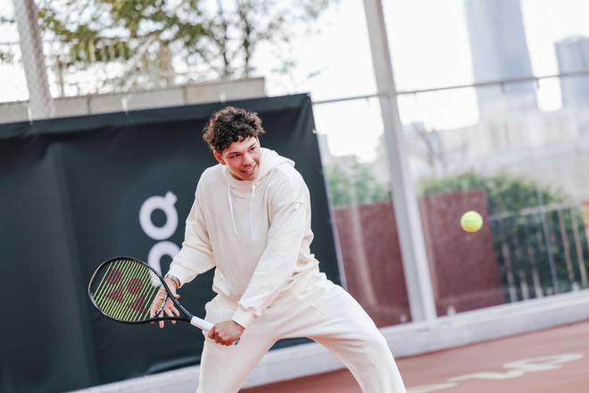 不仅仅是球 不仅仅是球