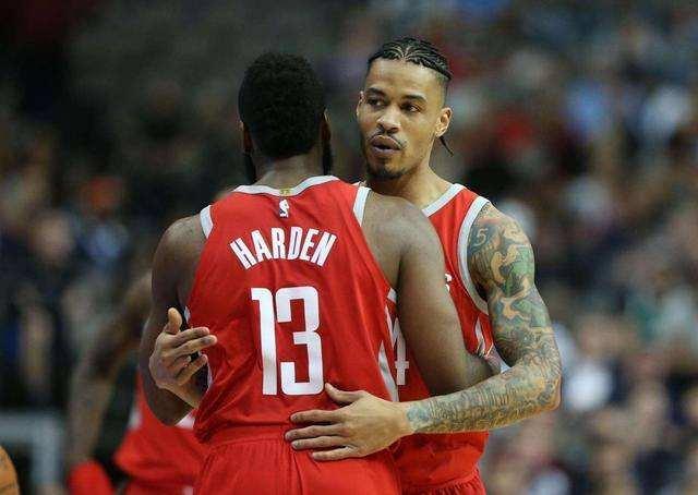 压哨的中距 压哨的中距